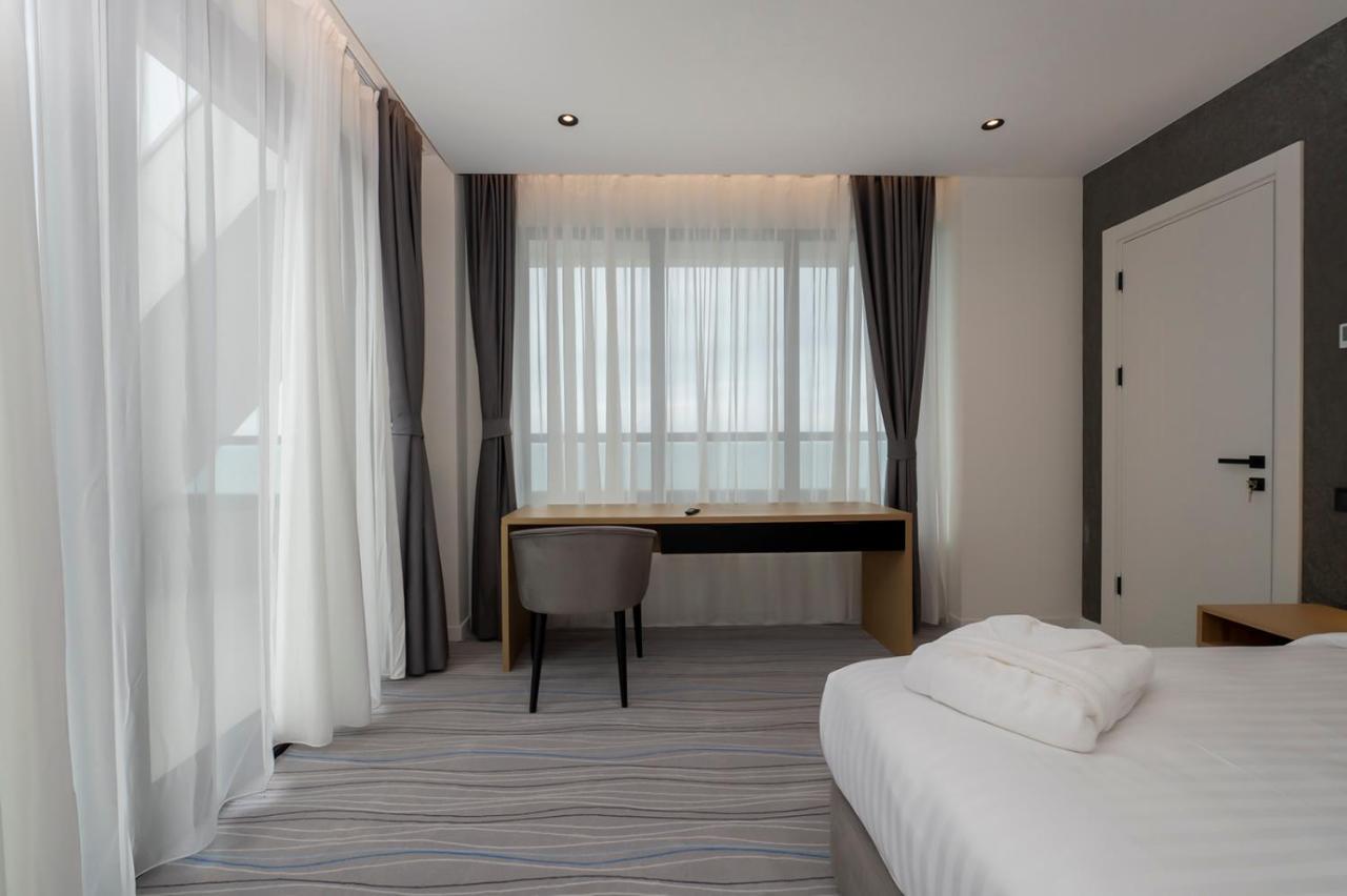 The Grandeur Hotel Батумі Екстер'єр фото