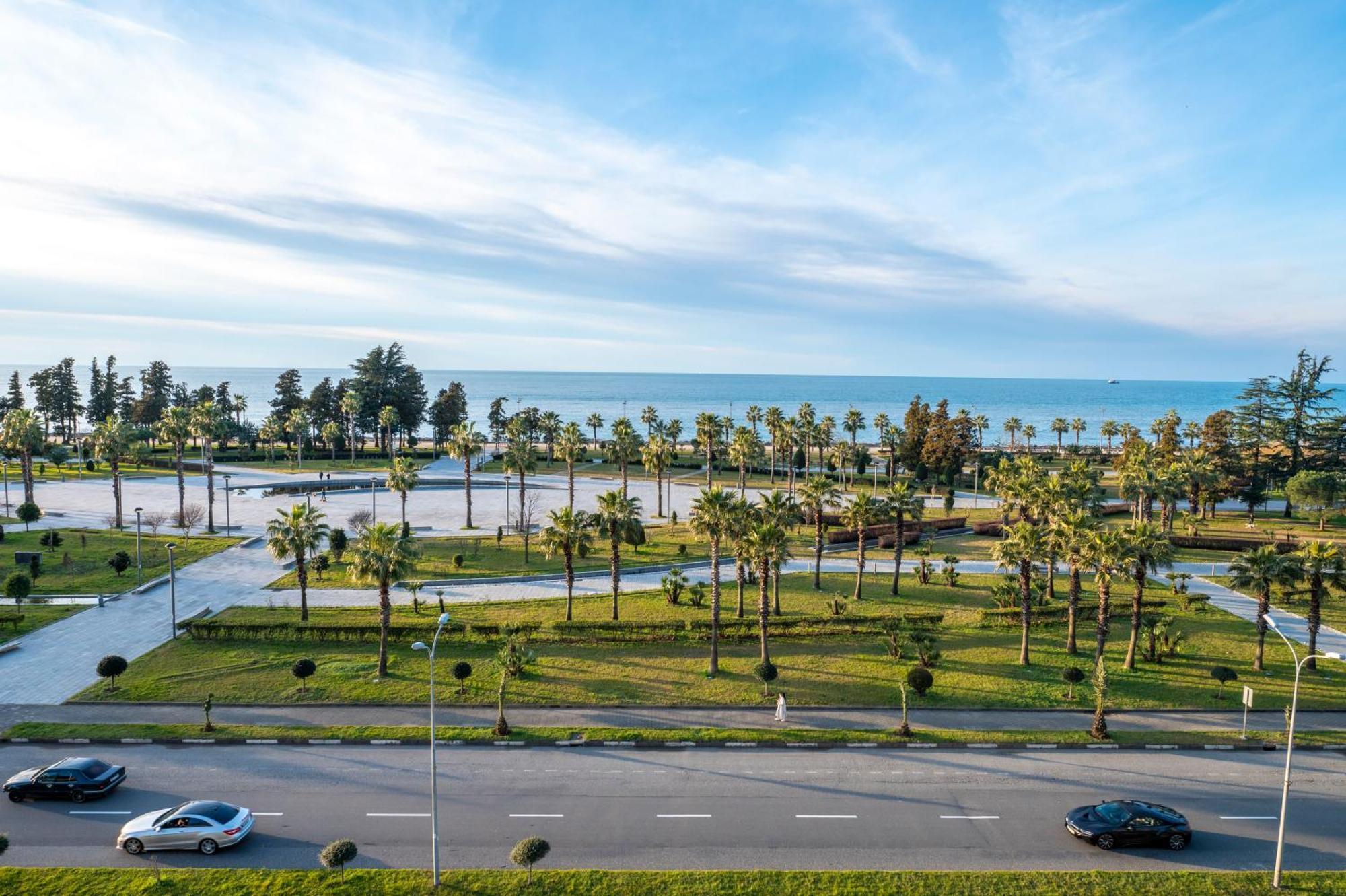 The Grandeur Hotel Батумі Екстер'єр фото