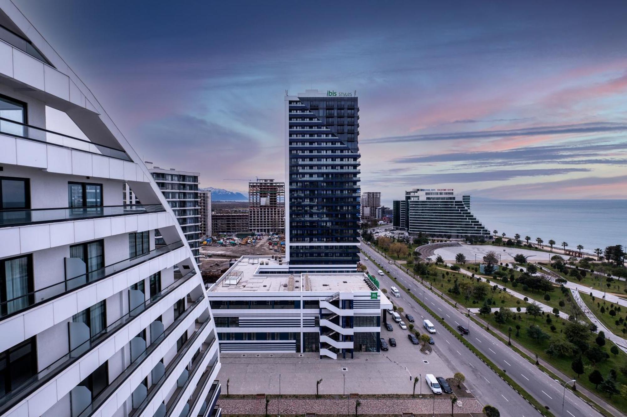 The Grandeur Hotel Батумі Екстер'єр фото